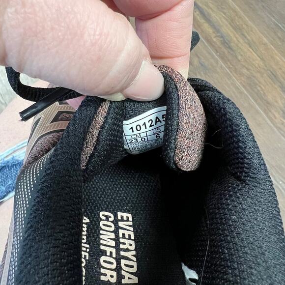 ASICS Black & Peach Patriot 11 twist running shoes SZ 6 - Picture 7 of 9